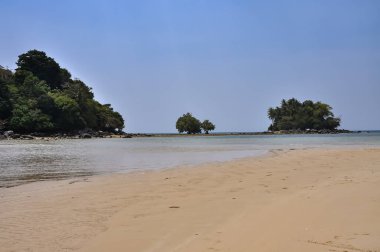 Phuket adasında okyanus kıyısı