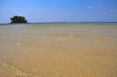 Phuket adasında okyanus kıyısı