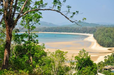 Phuket Adası, Tayland 'dan güzel bir okyanus manzarası.