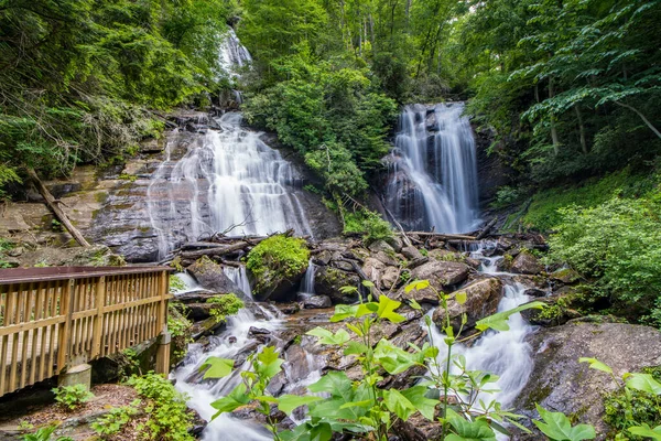 Duas Cachoeiras Diferentes Parque Anna Ruby Geórgia — Fotografia de Stock