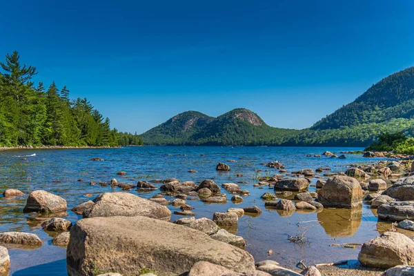 Sebuah Garis Pantai Berbatu Jordan Pond Taman Nasional Acadia Maine — Stok Foto