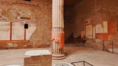 POMPEII (Pompei), İtalya, 21 APRIL 2024 - Gümüş Düğün Evi (Casa delle Nozze d 'Argento), Pompeii, Napoli, Campania, İtalya, M.S. 79 yılında Vesuvius tarafından gömülen antik Roma kenti