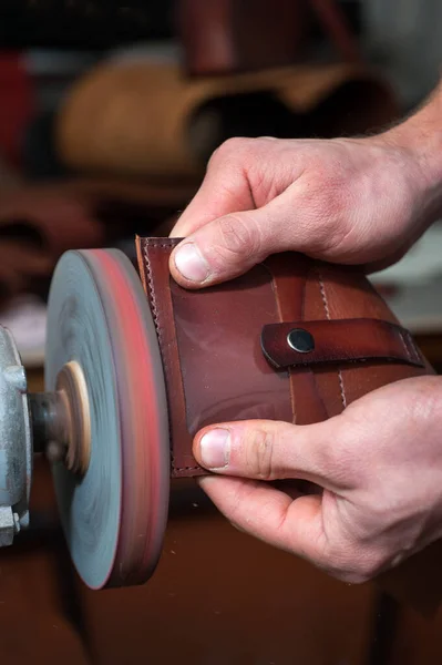 Close Craftsman Works Sanding Edges Wallet Production Leather Goods — Stock Photo, Image