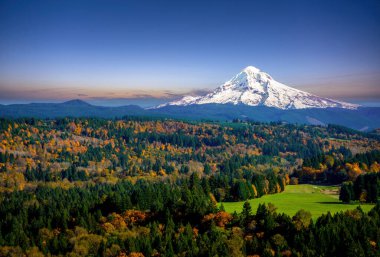 Hood Dağı Ulusal Ormanı, Hood Dağı vahşi doğası. Oregon, ABD.