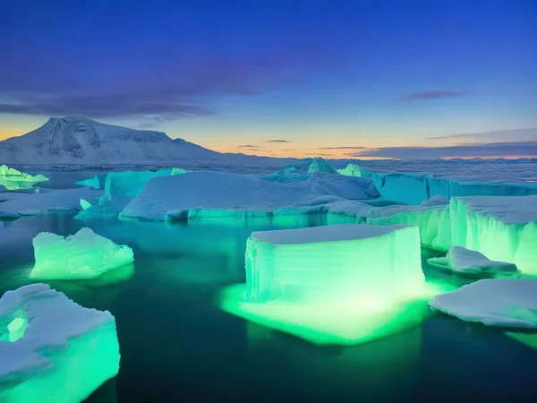 北极光 Aurora Borealis 位于冰川泻湖和Vatnajoekull冰川上方 Vatnajoekull国家公园 — 图库照片