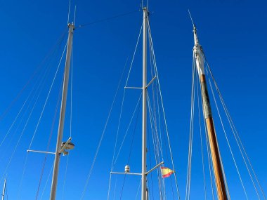 Palma de Mallorca 'da güneşli bir gün Yazın mavi gökyüzü