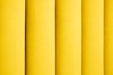 Sarı renkli beton parmaklıklar, sokak fotoğrafçılığı.