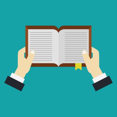 Yeşil arka plan üzerine kitap ve erkek ellerinin yakın plan görüntüsü  