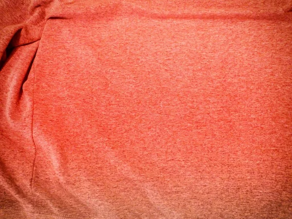 Kırmızı kumaş dokusu kadar kapatın