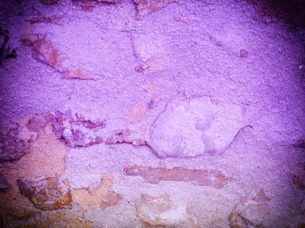 Arkaplan için mor renkli taş dokusunun yakın çekim görüntüsü