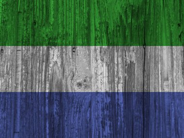 Grunge ahşap arka planda Sierra Leone bayrağı