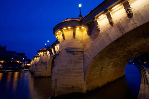Cityscape Downtown Pont Neuf Bridge River Seine Night Parigi Francia — Foto Stock