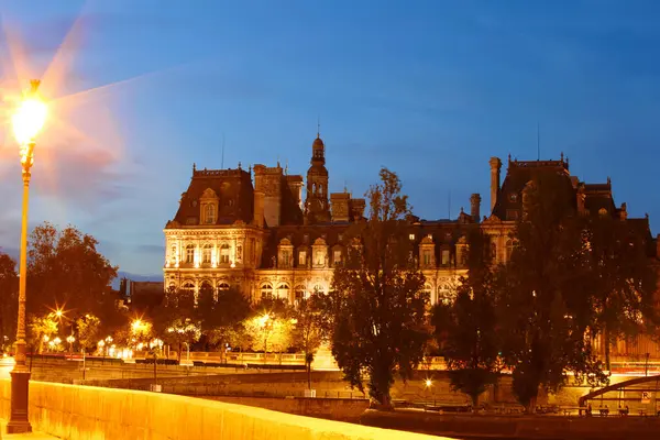 Ратуша Парижа Через Реку Мбаппе Ночью Париж Франция — стоковое фото