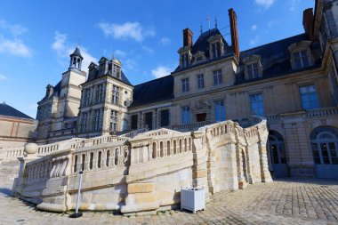 Principal horseshoe staircase of Fontainebleau palace , served as a residence for the French monarchs from Louis VII to Napoleon III. clipart