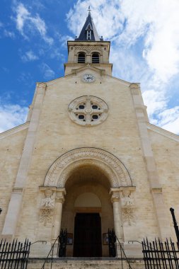 Notre-Dame de la Gare, Fransa 'nın 13. Bölgesi' nde Jeanne-d 'Arc Meydanı' nda bulunan bir Roma Katolik kilisesidir. 1855 ve 1864 yılları arasında inşa edilmiş. .