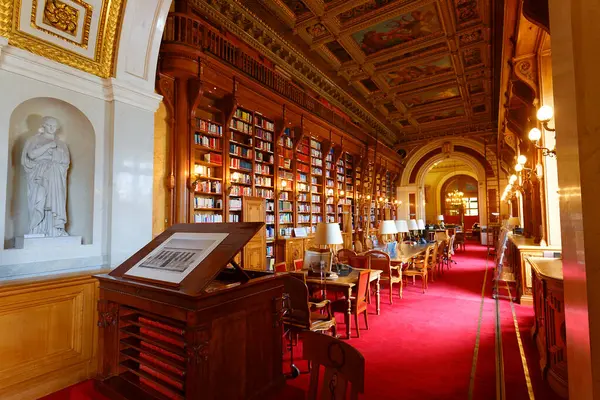 stock image PARIS, FRANCE, SEPEMBER 22 , 20 ' : interiors of the library in the Luxembourg palace, home of the french Senate-one of the two chambers of the French Parliament.