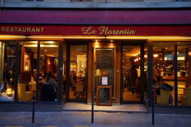 Paris, Fransa-06 Aralık 2024: Le Florentin, Paris 'in 1. Bölgesi' nde yer alan bir Fransız restoranıdır..