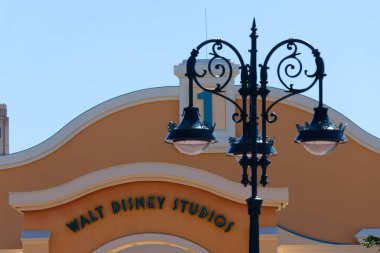 Marne la Vallee Chessy, Fransa - 30 Mayıs 2025: Walt Disney Stüdyoları Disneyland Paris 'te, Marne-la-Vallee' de tatil ve eğlence merkezi, Paris 'in doğu banliyölerinde yeni bir kasaba..
