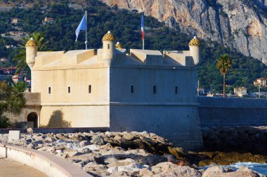 Menton, Fransa - 22 Temmuz 2025: Jean Cocteau Müzesi Amerikan işadamı ve Cocteau hayranı Severin Wunderman 'ın koleksiyonunu içermektedir..