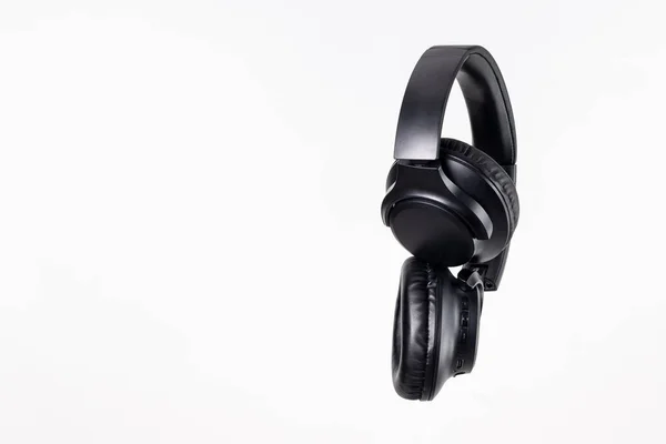 Vysoce Kvalitní Sluchátka Bílém Pozadí Produktová Fotografie Sluchátek Pro Poslech — Stock fotografie