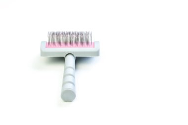 Kart, tarak, düğüm evcil hayvanlarımızın, köpeğimizin, kedi kürkümüzün bakımı için her şeyi keser.