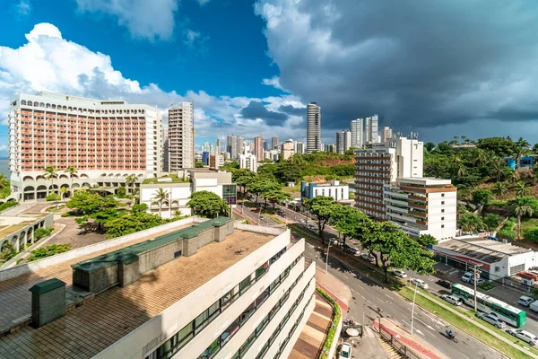 Salvador Brezilya Şubat 2022 Okyanus Kıyısındaki Modern Şehir Manzarası — Stok fotoğraf