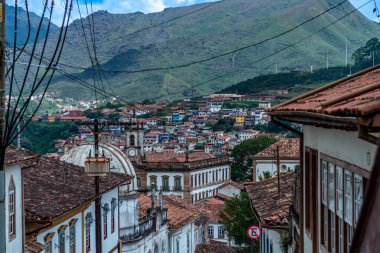 Ouro Preto, Brezilya - 4 Mart 2022: Şehir sokakları. UNESCO Dünya Mirası.