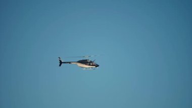 Rio de Janeiro 'nun üzerinde helikopter var.. 
