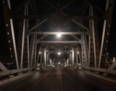 Oakland ve Alameda şehirlerini birbirine bağlayan High Street Köprüsü, Alameda County, California.