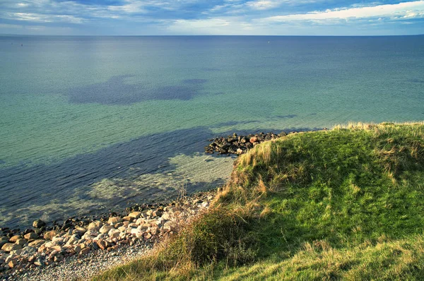 Голодні Данія Скелі Видом Море Балтійське Узбережжя Трав Яниста Лука — стокове фото