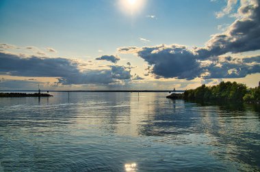 İsveç 'teki Vattern Gölü' ndeki en büyük ikinci göl. Etkileyici derecede büyük ve bakmak için güzel.