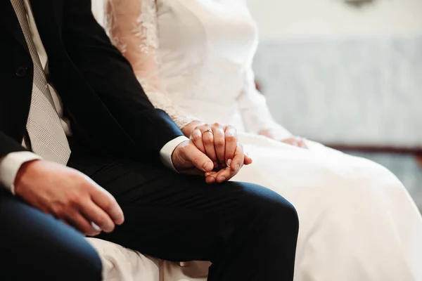 Mani Immagine Uomo Donna Con Fede Nuziale Sposo Sposa Durante — Foto Stock