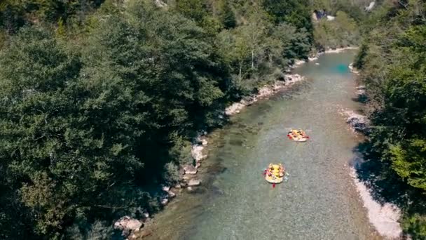Rzeka Tara Rafting People Rafting Rzeki Łodzi Drone Strzał Nad — Wideo stockowe