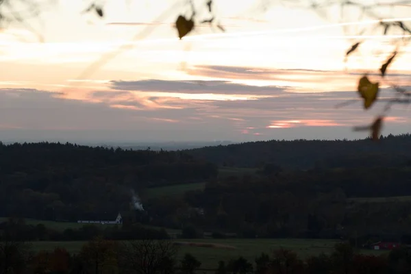 Schöne Bunte Morgen Romantischen Sonnenaufgang Himmelspanorama — Stockfoto