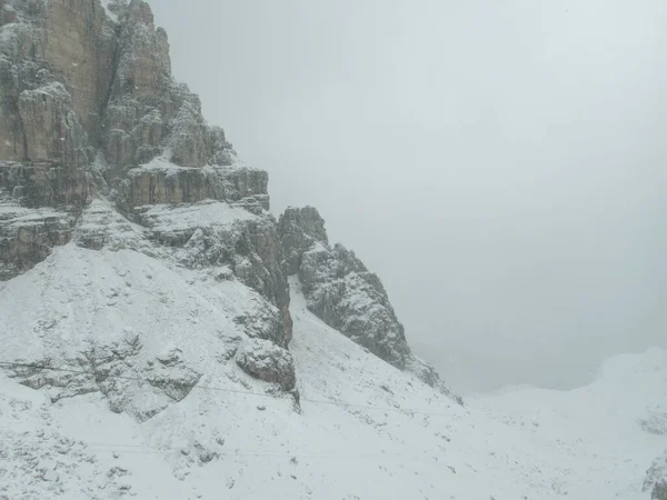 Hiking Dolomiti Brenta Beginning Winter Season — Stock Photo, Image