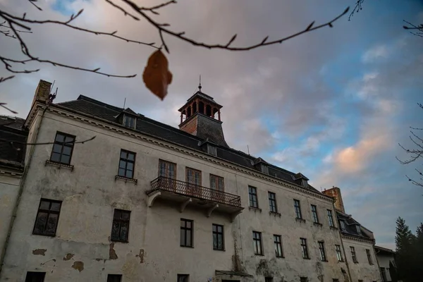 Ein Altes Mährisch Schlesisches Schloss Mit Garten — Stockfoto