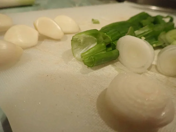 Різання Зеленої Цибулі Цибулі Порею Приготування — стокове фото