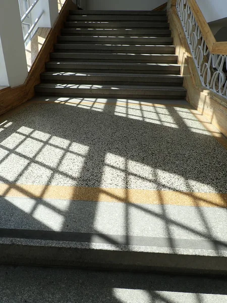 Detalle Luz Sombra Una Escalera Interior —  Fotos de Stock