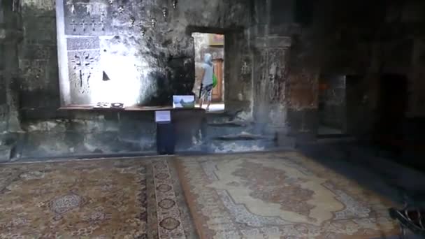 Όμορφο Παλιό Ιστορικό Μοναστήρι Στην Αρμένεια — Αρχείο Βίντεο