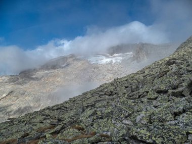 Hochalmspitze dağları Hohe tauern austria 'da sonbahar sezonunda 