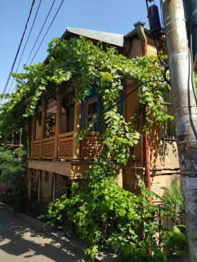 Tiblis tarihi merkezindeki eski evler mimarisi