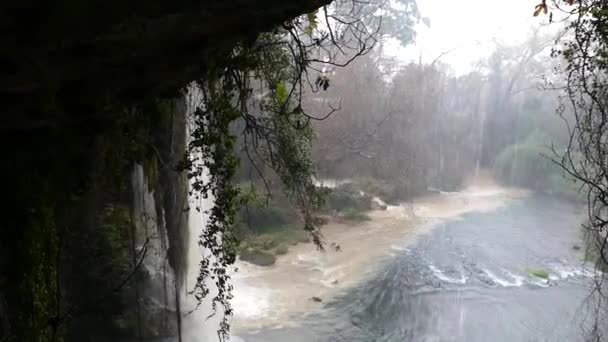 Verbazingwekkende Grot Waterval Een Duden Rivier Antalya Kalkoen — Stockvideo