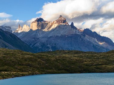 Şili patagonisi Güney Amerika 'daki inanılmaz ünlü Torres del Paine Ulusal Parkı