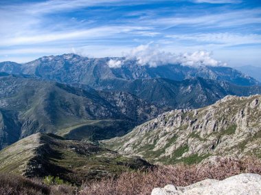 Muhteşem bir yürüyüş. Korsika adası Fransa 'sında yürüyüş.