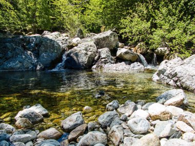 Muhteşem bir yürüyüş. Korsika adası Fransa 'sında yürüyüş.