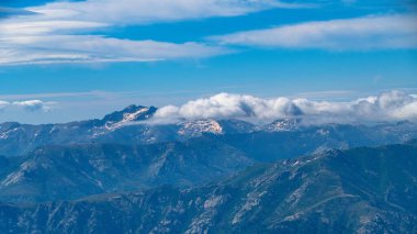Muhteşem bir yürüyüş. Korsika adası Fransa 'sında yürüyüş.