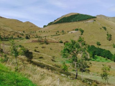 Pireneler doğa manzarası yol bisikletiyle ünlü geçitten