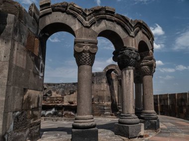 Erivan Ermenistan 'daki tarihi Zvartnots Katedrali