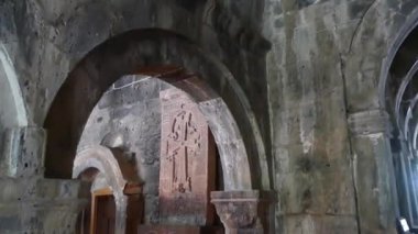 Ermenistan 'daki eski manastır