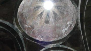 Ermenistan 'daki eski manastır